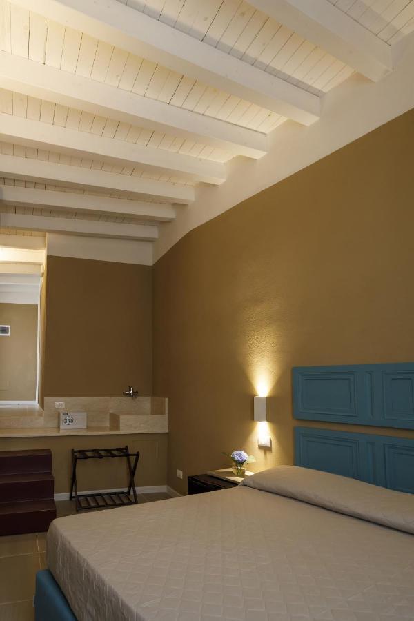 Hotel Palazzo Mancina Trapani Esterno foto